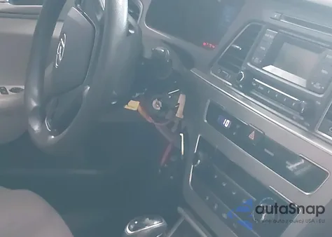 2017 Hyundai Sonata z USA, uszkodzony, nr VIN 5NPE24AF4HH563108